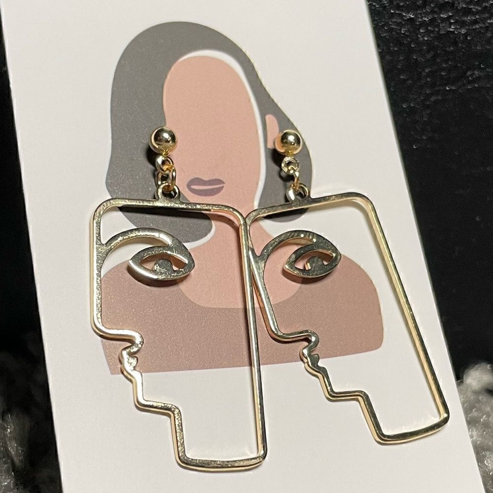 Face Abstract Design Earrings - Picture 3 of 5